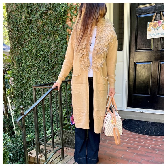 39 Most Fabulous Soft Long Viscose Blend Sweater Knit Cardigan with pockets - Picture 3 of 9